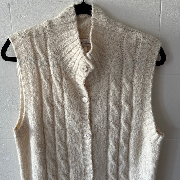 Carroll Reed Cream Sleeveless Knit Cardigan - Picture 3 of 10